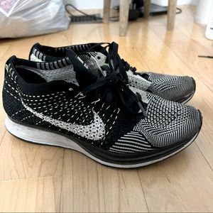 Nike flyknit racer Oreo womens sz 6